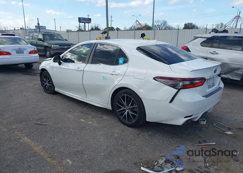 2022 Toyota Camry Se Hybrid z USA, uszkodzony, nr VIN 4T1S31AK2NU593782